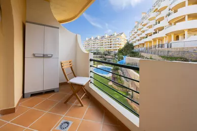 Middle Floor Apartment in Nueva Andalucía