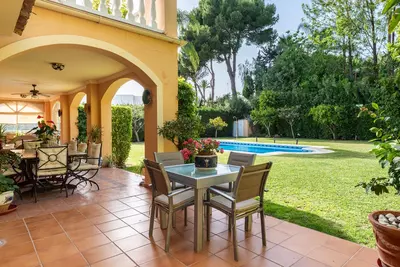 Detached Villa in Nueva Andalucía