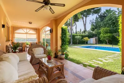 Detached Villa in Nueva Andalucía