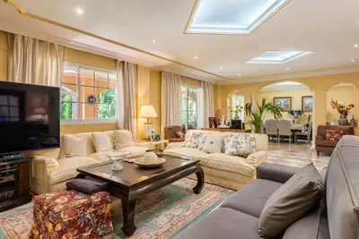 Detached Villa in Nueva Andalucía