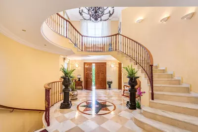 Detached Villa in Nueva Andalucía