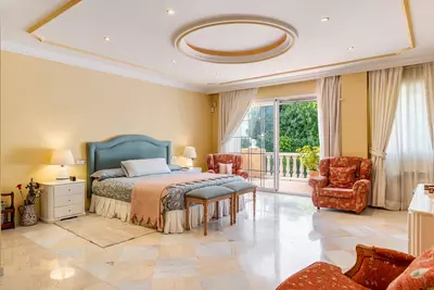 Detached Villa in Nueva Andalucía