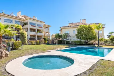Middle Floor Apartment in Selwo
