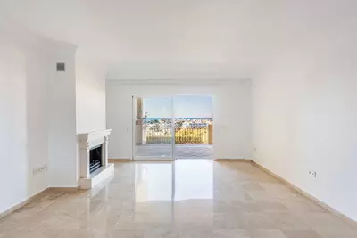Middle Floor Apartment in Selwo