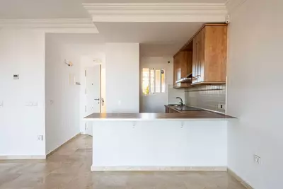 Middle Floor Apartment in Selwo