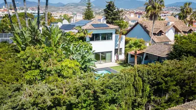 Detached Villa in Costalita