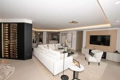 Middle Floor Apartment in Puerto Banús