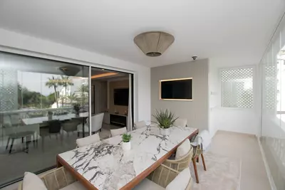 Middle Floor Apartment in Puerto Banús