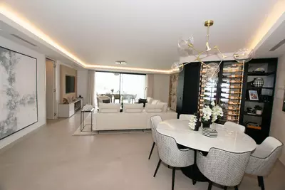 Middle Floor Apartment in Puerto Banús