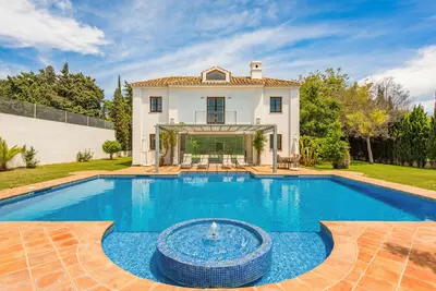 Detached Villa in Guadalmina Baja