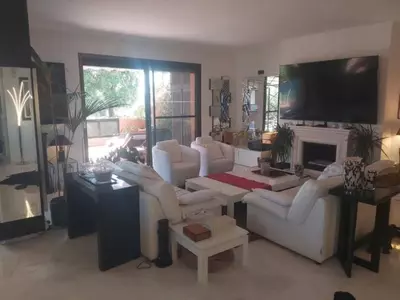 Middle Floor Apartment in Marbella