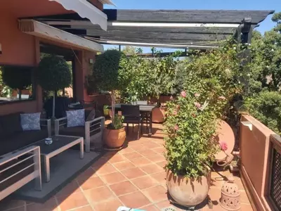Middle Floor Apartment in Marbella