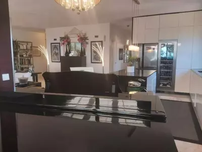 Middle Floor Apartment in Marbella