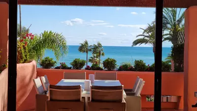Middle Floor Apartment in Estepona