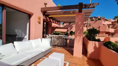 Middle Floor Apartment in Estepona