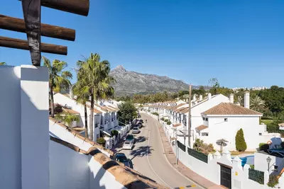 Townhouse in Nueva Andalucía