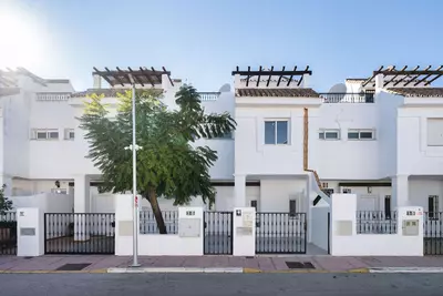 Townhouse in Nueva Andalucía