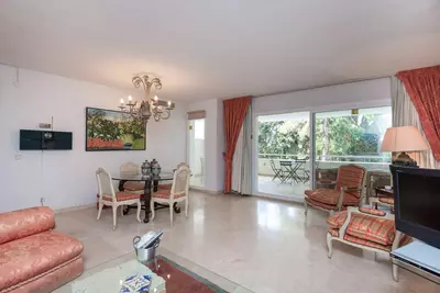 Middle Floor Apartment in Río Real