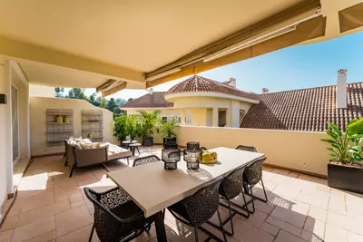 Duplex in Nueva Andalucía