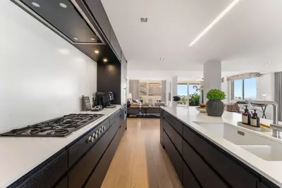 Duplex in Nueva Andalucía