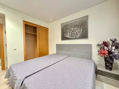 Middle Floor Apartment in Puerto Banús