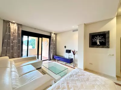 Middle Floor Apartment in Puerto Banús
