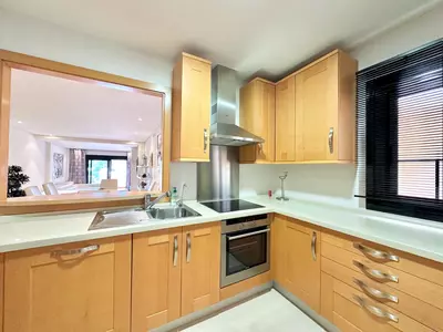 Middle Floor Apartment in Puerto Banús