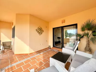 Middle Floor Apartment in Puerto Banús