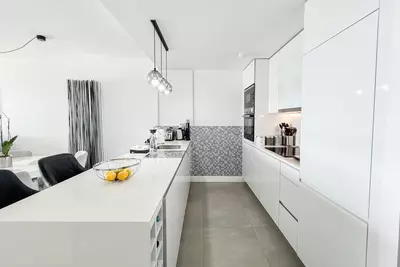Middle Floor Apartment in Manilva