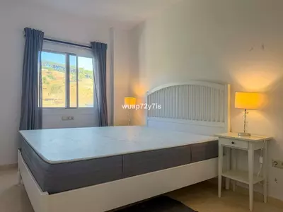 Middle Floor Apartment in Elviria