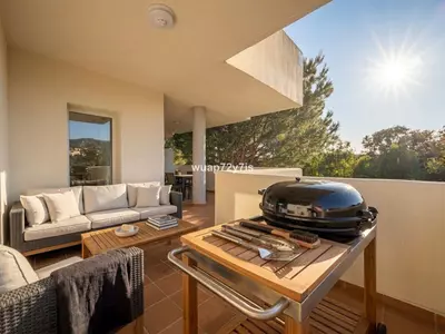 Middle Floor Apartment in Elviria