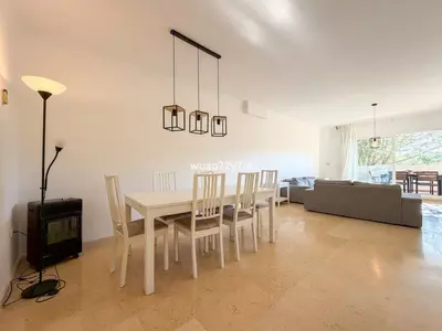 Middle Floor Apartment in Elviria