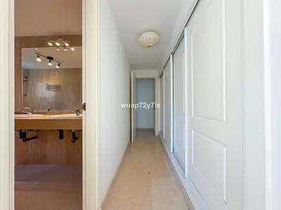 Middle Floor Apartment in Elviria