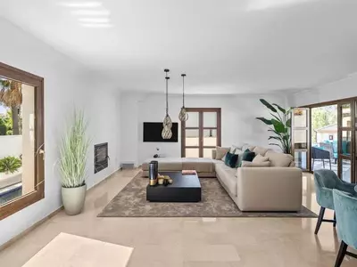 Detached Villa in Selwo