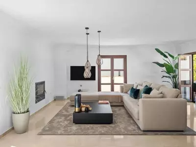 Detached Villa in Selwo
