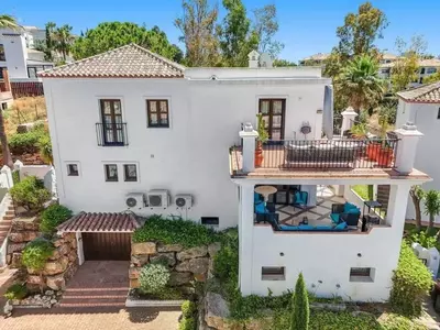 Detached Villa in Selwo