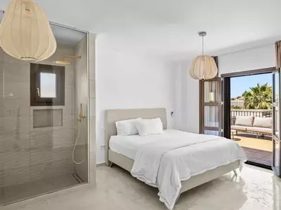 Detached Villa in Selwo