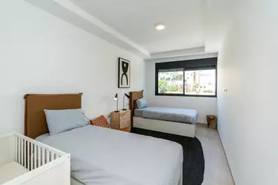Middle Floor Apartment in Estepona