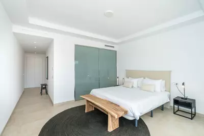 Middle Floor Apartment in Estepona