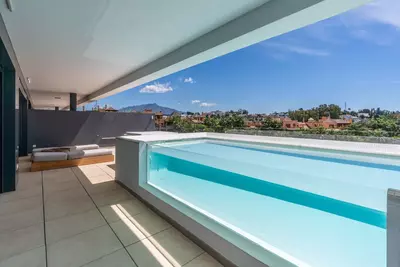 Middle Floor Apartment in Estepona