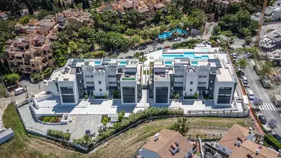 Middle Floor Apartment in Estepona