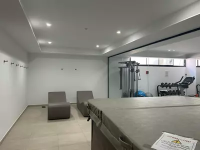 Middle Floor Apartment in Estepona