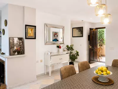 Semi-Detached House in Guadalmina Alta