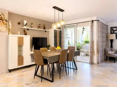 Semi-Detached House in Guadalmina Alta