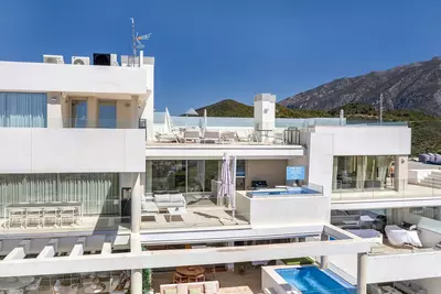 Penthouse in Nueva Andalucía