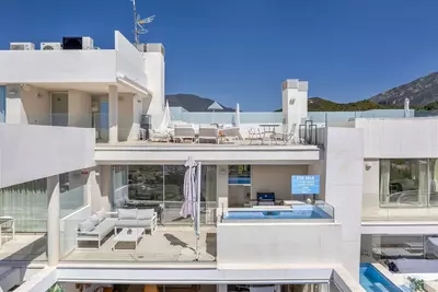 Penthouse in Nueva Andalucía