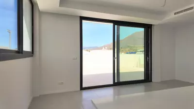 Top Floor Apartment in Estepona