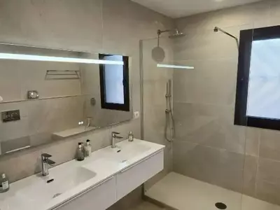 Middle Floor Apartment in Estepona