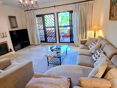 Middle Floor Apartment in Estepona