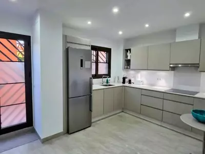 Middle Floor Apartment in Estepona